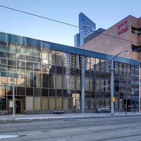 Calgary Connect Hostel Exterior photo